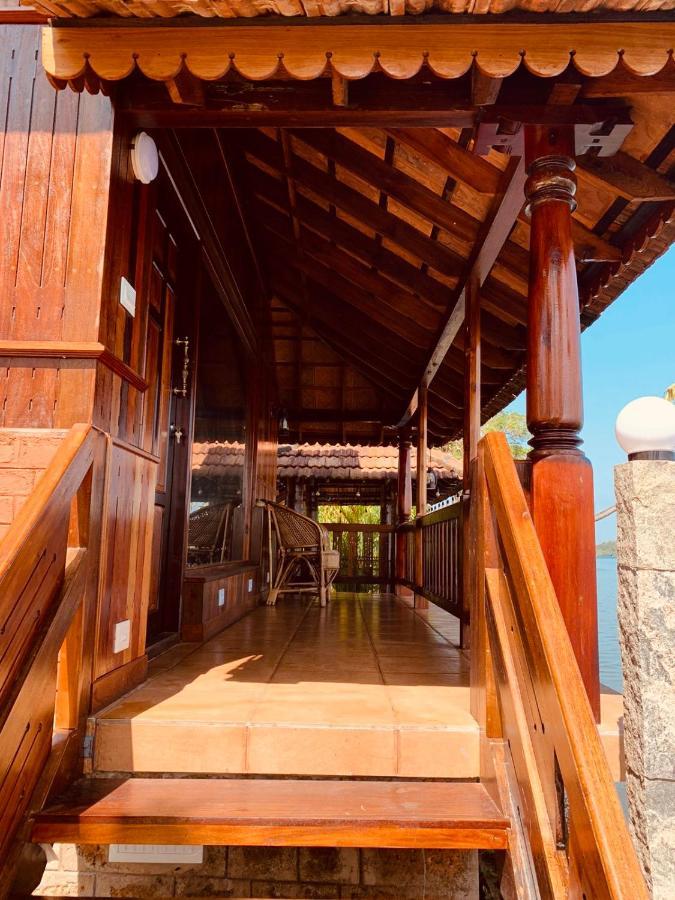Cherai Lake Resort Cherai Beach Bagian luar foto
