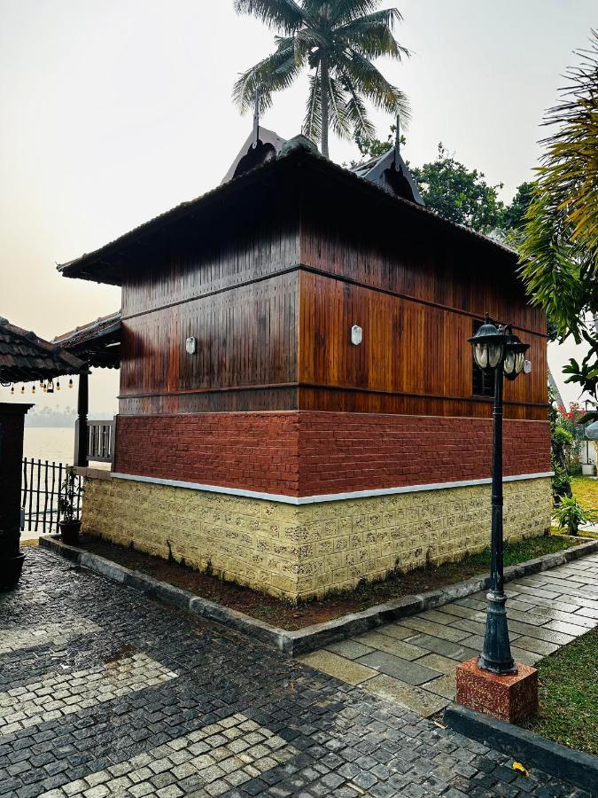 Cherai Lake Resort Cherai Beach Bagian luar foto